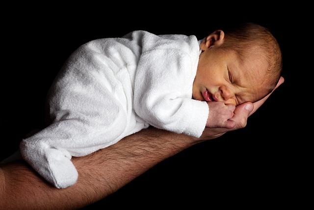 Veilige en gezonde zuigelingenzorg: tips en adviezen voor nieuwe ouders